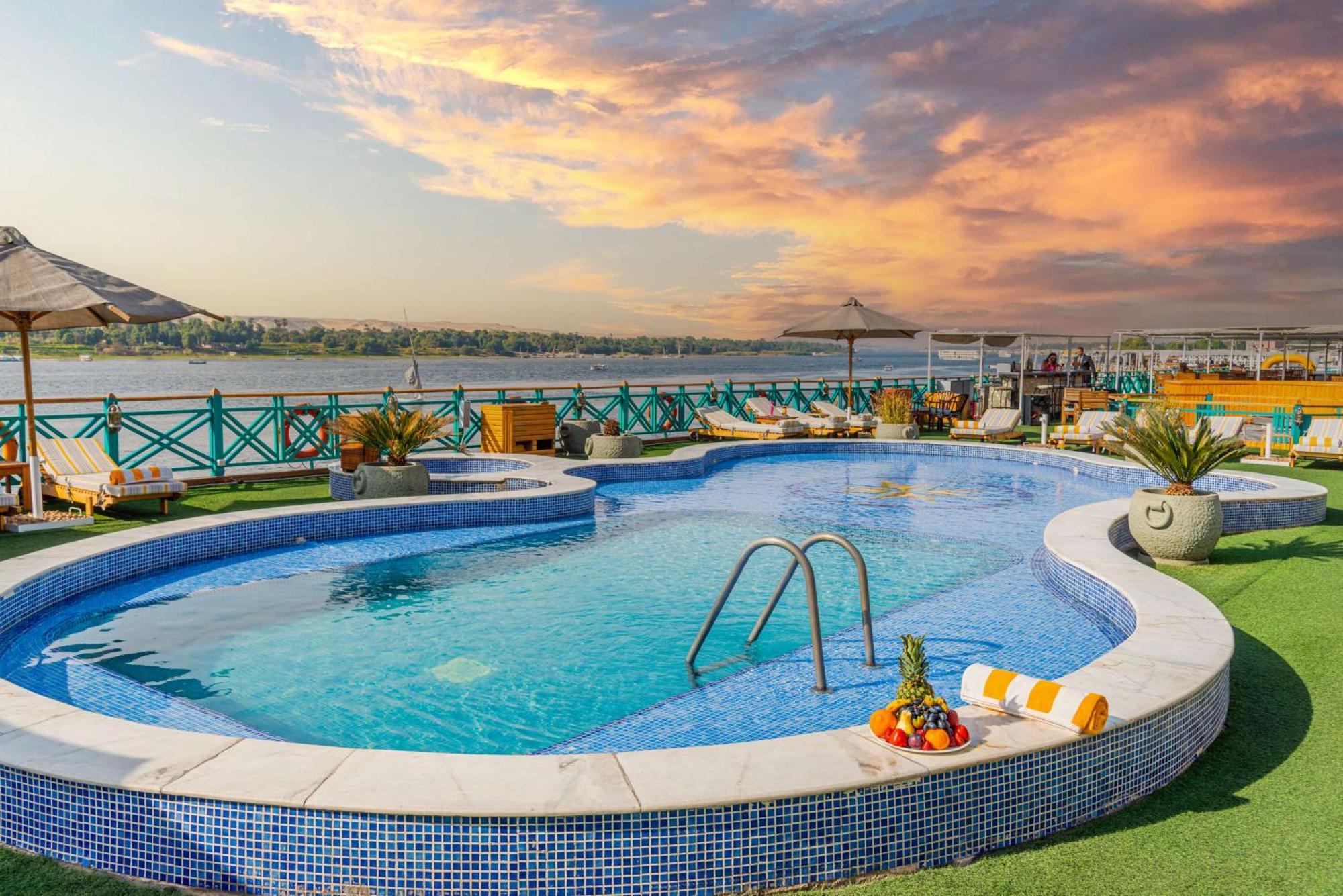 Sonesta Moon Goddess Cruise - From Aswan To Luxor - 03 & 07 Nights Every Friday Hotell Eksteriør bilde
